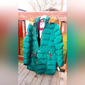Canada Weather Gear, winter coat, L/XL, vibrant pine green